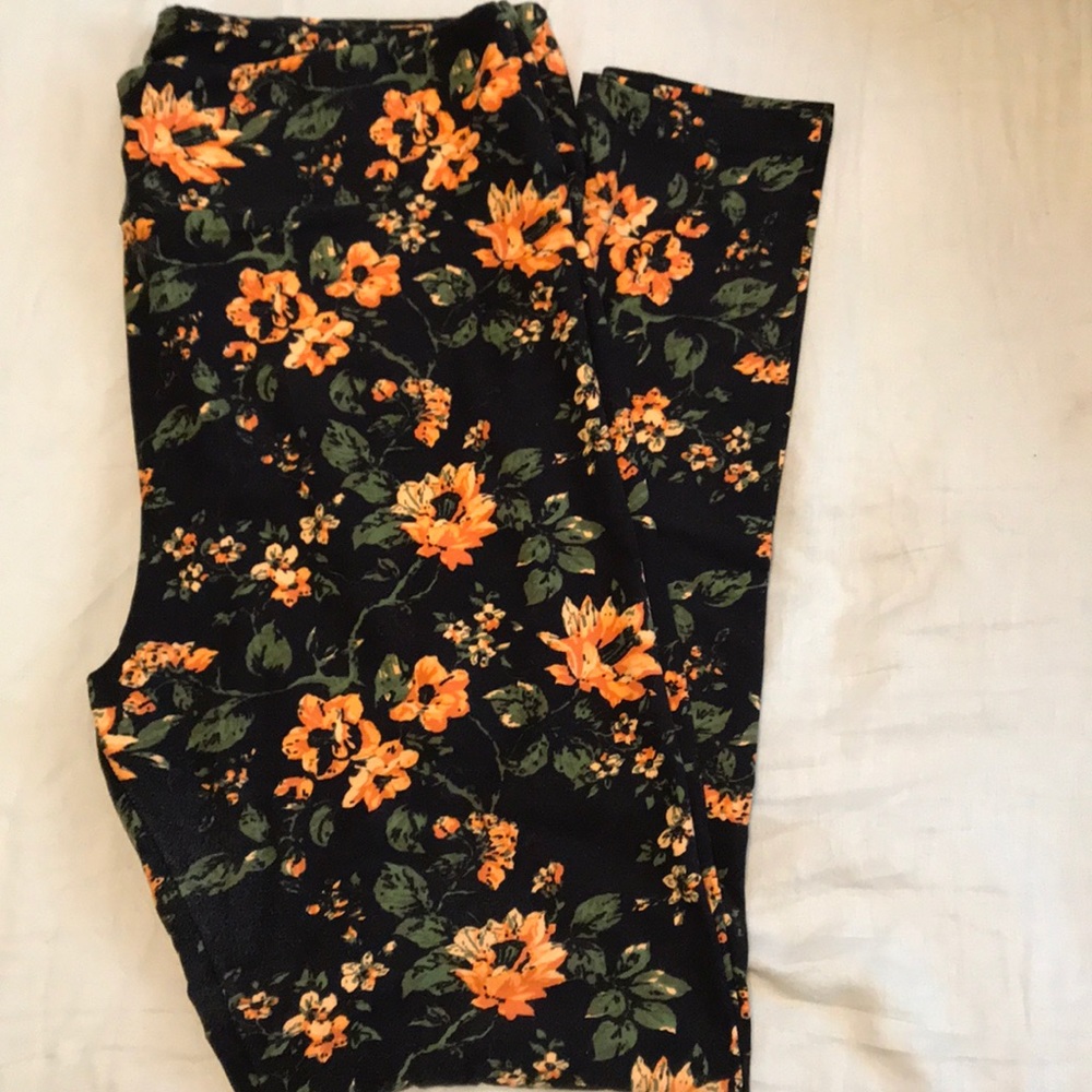 Lularoe TC flower leggings